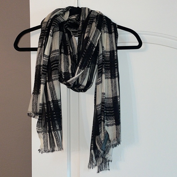 Scarf Bundle - Picture 3 of 7